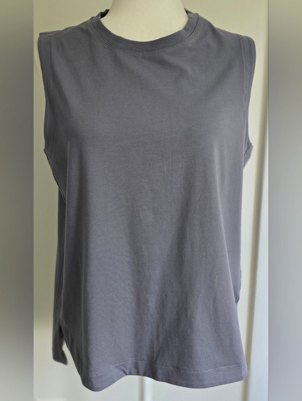 Athleta Effortless Tank,NWT Coastline Blue, Size Medium